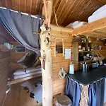Huskylodge
