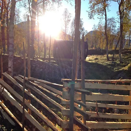 Huskylodge Alpstuga *